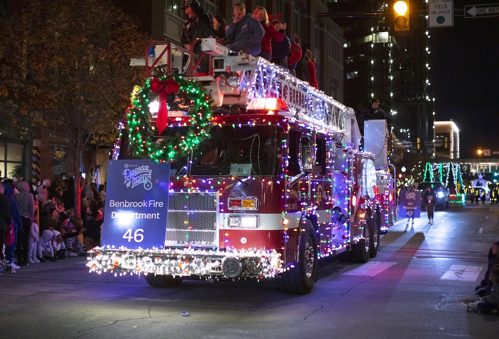 How To Decorate A Fire Truck For Christmas Parade Shelly Lighting